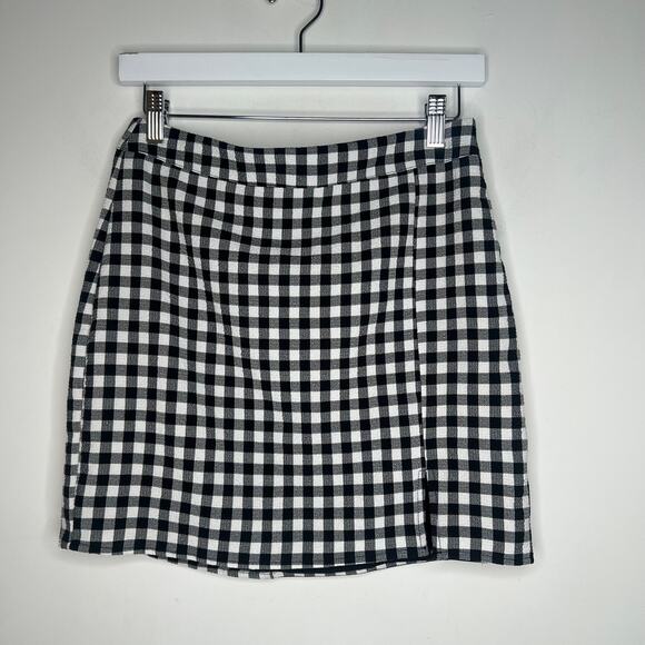 Lulus Black Gingham Check Mini Skirt Size M - Picture 2 of 7